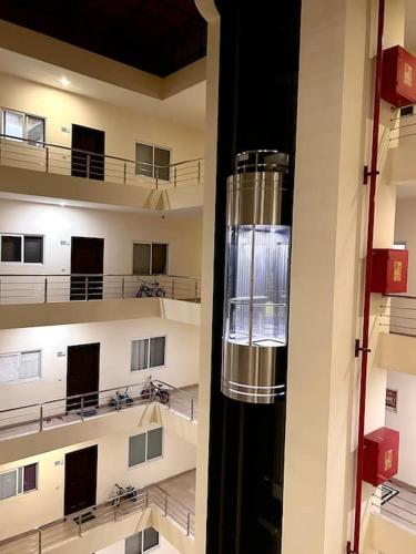 3 BR 3 BTH PRIME LOCATION with Luxury - image 11