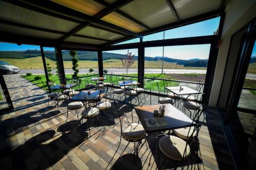 ห้องอาหาร, ADONIS Zlatibor in รูดิเน