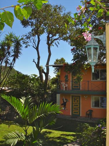 مدخل, La Lune Topaz in بوكت