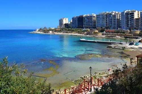 Cool Waters Holiday Apartments by Buena Vista 4