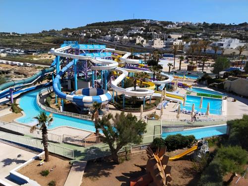 Cool Waters Holiday Apartments by Buena Vista 3