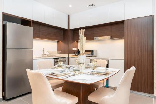 GLOBALSTAY Creek Edge Tower Elegant Apartments, Дубай (фото 6)