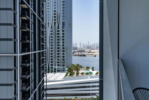 GLOBALSTAY Creek Edge Tower Elegant Apartments, Дубай (фото 3)