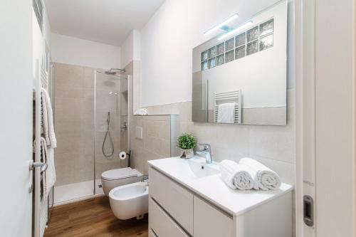 Fürdőszoba, Sandy - by MyHomeInComo in Cernobbio