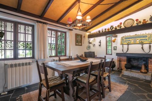 บริการและสิ่งอำนวยความสะดวก, Torrinheira ~ Family Pool Villa and Woods in ฟิเกย์โร