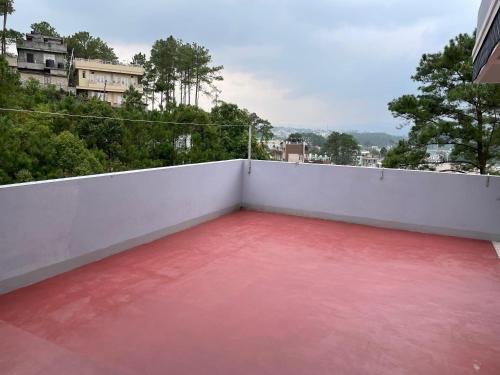 Keeon Private Room Top in Malki