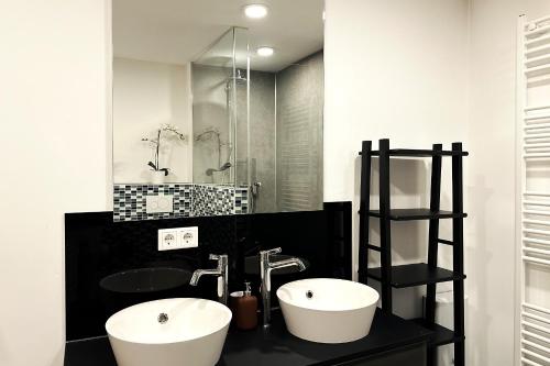 Exklusives Hafen-Appartement mit Whirlpool, mit Wasserblick, City-Nah & eigenem Parkplatz, Гамбург (фото 8)