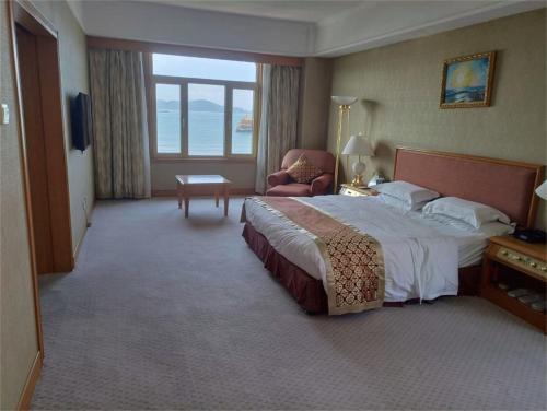 Qingdao Oceanwide Elite Hotel - image 2