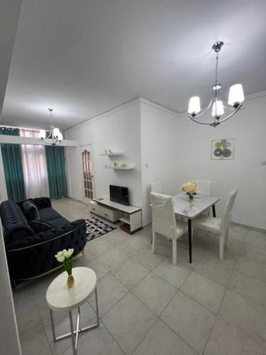 One-Bedroom Apartment image 10