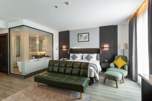 room detail thumbnail 0