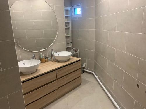 8 Pers. App elegant Proche Paris in Villeneuve-la-Garenne