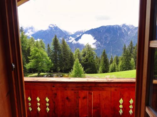 Skats, Bergquellenhütte (Bergquellenhutte) in Assling