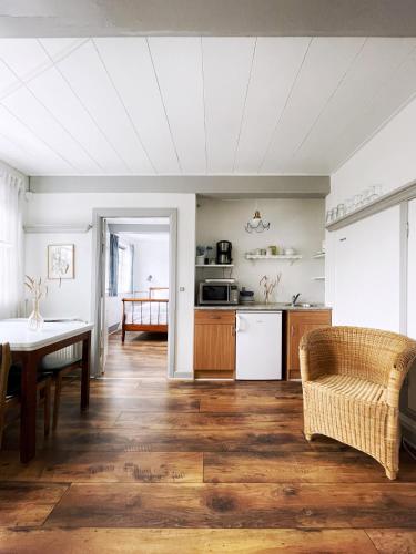 Pension Sandbogaard Room Type - One-Bedroom Apartment with Sofa Bed & Private Bathroom