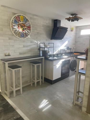 Kitchen, ANNI Guesthouse Hostel in Martil