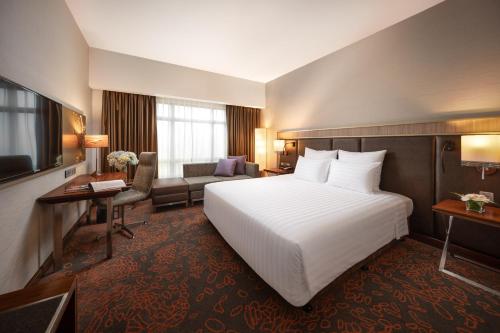 DELUXE ROOM, 1 King Size Bed, City View