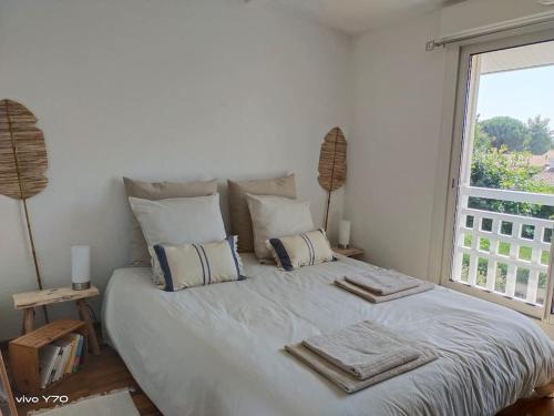 Jolie maison paisible, avec jardinet et parking in แวร์ดาล