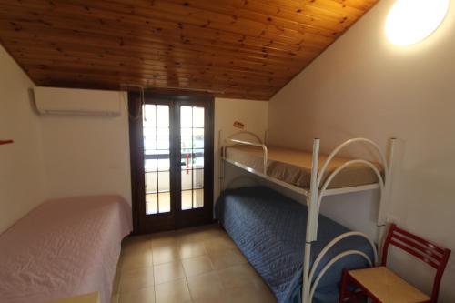 Two-Bedroom House image 9