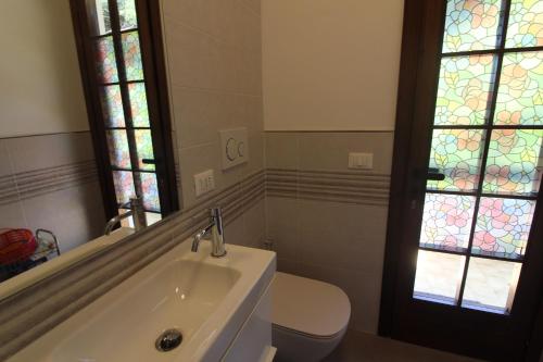 Two-Bedroom House image 7