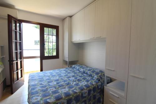 Two-Bedroom House image 3