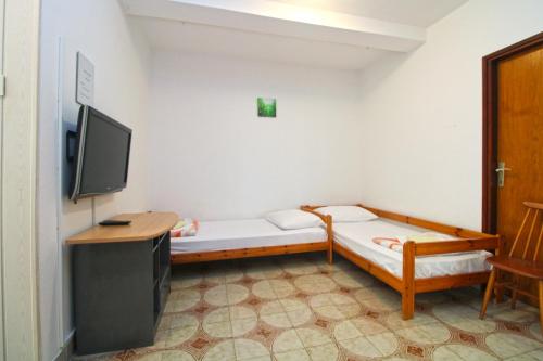 Apartment image 10