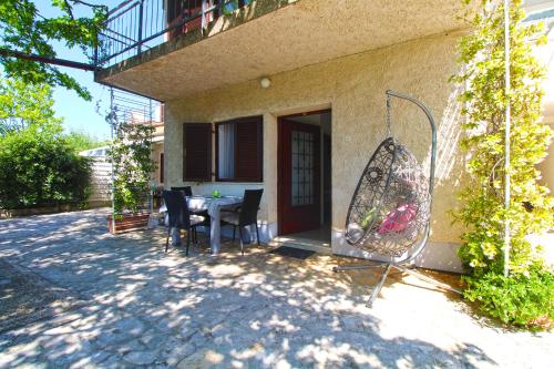 Apartment image 10