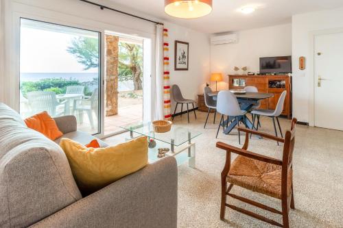 Carboneras 48 Apartamento en primera línea de mar