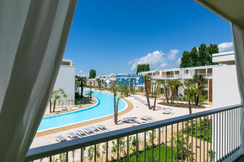 Apartment with View and Balcony