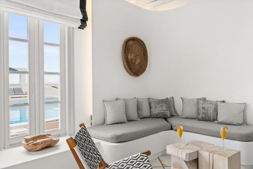 Mr. and Mrs. White Paros - Small Luxury Hotels of the World - image 3