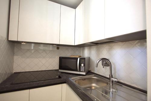 Testaccio View Holiday House - image 3