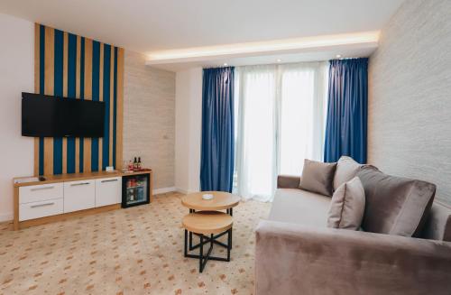 Hotel Montenegro - image 4