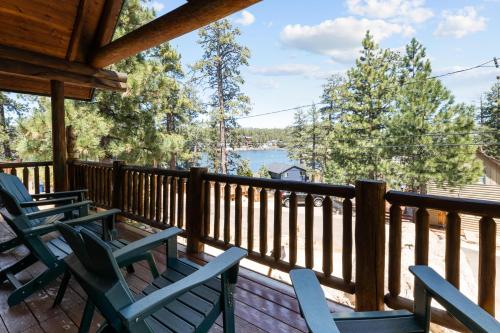 LAKEVIEW COOKIE CHALET - Walk to Lake in Big Bear Lake, USA