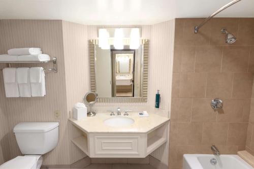 Double Room with Two Double Beds image 4