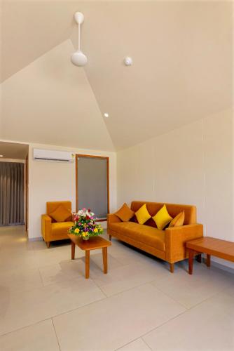 The Gold Beach Annexe – Diu, MS