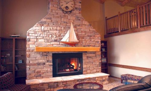 AmericInn by Wyndham Charlevoix in Charlevoix, USA