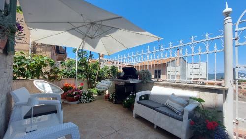Apartment with Balcony image 6