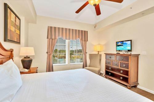Upstay: Family-friendly 2BR Condo with Spa & Pool - 편의 시설/서비스