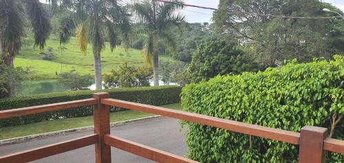 Casa Temporada em Frente ao Lago - Escarpas do Lago - Capitólio