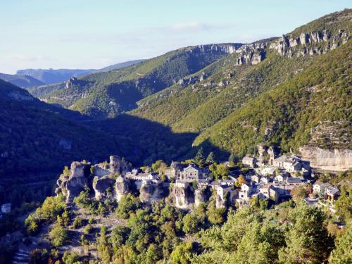ทัศนียภาพภายนอกโรงแรม, Gites Castel de Cantobre - L'Egyptien in น็อง