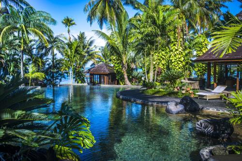 Swimming pool, Sinalei Reef Resort and Spa in Siumu