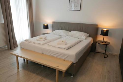easy-flat Stumpergasse - Apartments near Mariahilfer Street and Metro Room Type - One-Bedroom Apartment