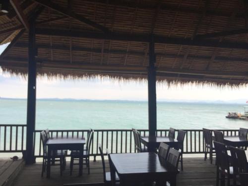 酒吧/高級酒吧, 龜島度假村 (Koh Talu Island Resort) in 班薩凡酒店