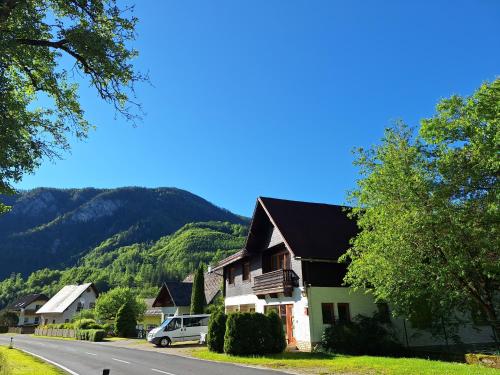 Viesnīcas āriene, Adventure House in Palfau
