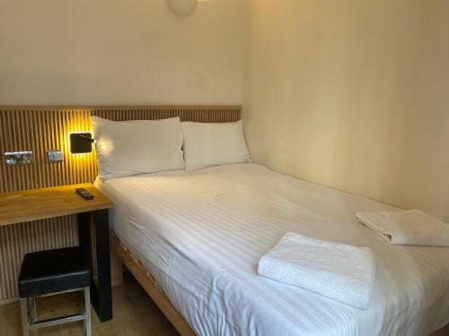 Exhibition Court Hotel 4 - image 12