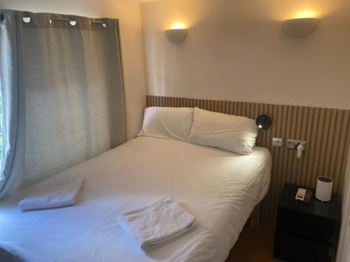 Exhibition Court Hotel 4 - image 13