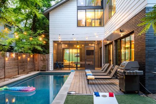 Backyard Pool Oasis - Rainey Street - 6 min walk, Austin (zdjęcie 7)