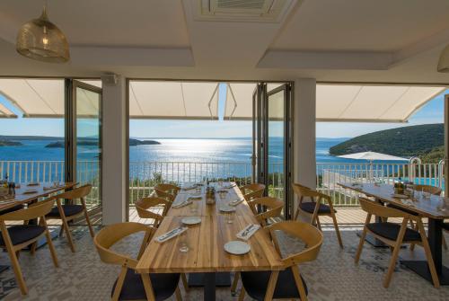 Étterem, Zlatni Zalaz,Apartments,Supetarska Draga in Lopar