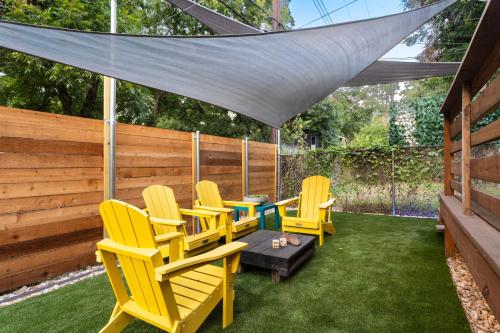 Amazing Backyard in Lively Area - BBQ & Firepit in Austin, USA
