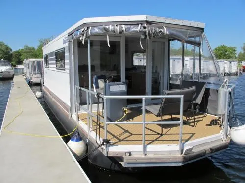 Hausboot MAX by fewo-plan HENN101 in Hennigsdorf, Deutschland