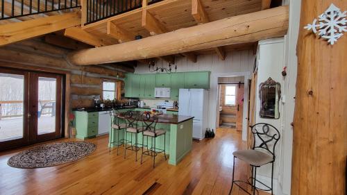 Firefly Creek Lodge in Honeoja (NY)