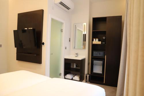 Rove Hotel London Paddington - main image